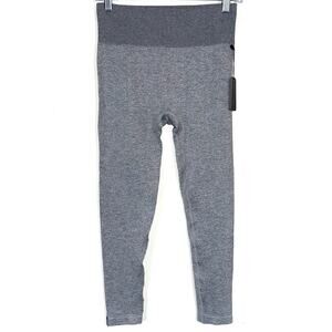 NWT HyprMV Womens Impulse Grey Ribbed Seamless Athletic Crop Leggings Size Small